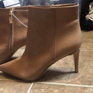 Sam Edelman / Beige Booties Size 10